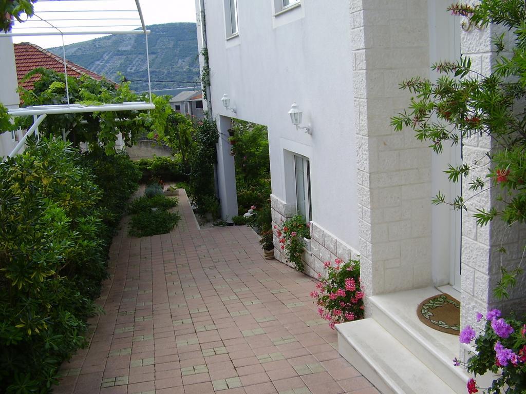 Apartments Ruza Primošten Quarto foto